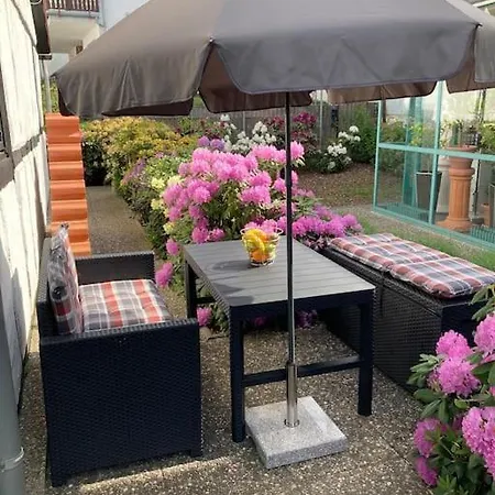 公寓 Mit Wintergarten Und Terrasse In Ruhiger Lage Im Schoenen Taunus