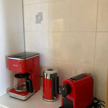 Mit Wintergarten Und Terrasse In Ruhiger Lage Im Schoenen Taunus 公寓