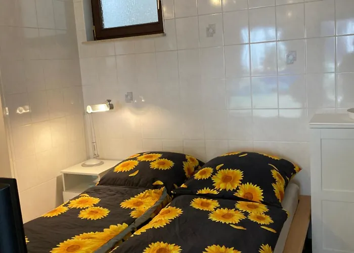 Mit Wintergarten Und Terrasse In Ruhiger Lage Im Schoenen Taunus Apartamento Glashutten (Hessen)