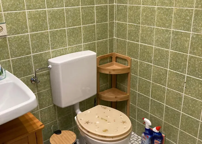 Apartamento Mit Wintergarten Und Terrasse In Ruhiger Lage Im Schoenen Taunus