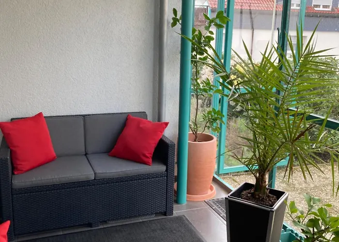 Mit Wintergarten Und Terrasse In Ruhiger Lage Im Schoenen Taunus Apartamento Glashutten (Hessen)